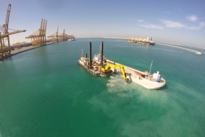 EX1900 Backhoe Dredger