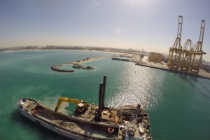 EX1900 Backhoe Dredger