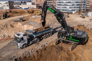 HITACHI | LUYCKX ZX690LCH-7 (UHD)